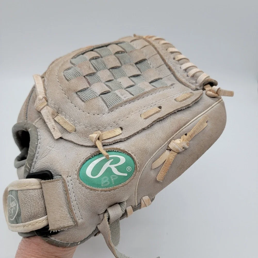 Rawlings Sure Catch Fastpitch Softball Glove Right hand Gray 11 1/2